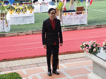 รักษาการผู้อำนวยการกองกลาง
วางพานพุ่มสักการะพิธีบวงสรวงและพิธีบำเพ็ญกุศลทักษิณานุประทาน
เนื่องในโอกาสวันคล้ายวันพระราชสมภพในสมเด็จพระนางเจ้าสุนันทากุมารีรัตน์
พระบรมราชเทวี ครบรอบปีที่ 160